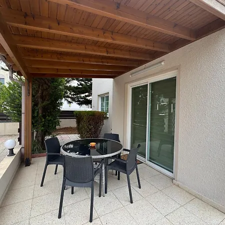 Sea Side House בית נופש בורוקליני