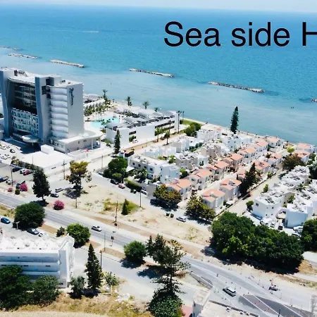 Sea Side House Βορόκλινη